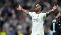 Madridské derby ovládl Real. Obrat nastartoval Hanckův penaltový faul