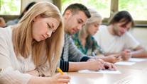 Přehled novinek ve školství: Jiné maturity, změny u přijímaček i rušení odkladů