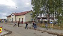 Vlak na Olomoucku narazil do odstavené soupravy. Dva lidé se zranili