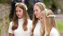 Královská rodina přivítala novou princeznu. Lidé mohou na 13leté dívce oči nechat
