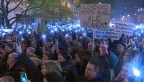 Na Slovensku demonstrovali proti Ficovi. Ohrožuje demokracii, tvrdí jeho odpůrci