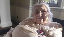 Žena oslavila 100. narozeniny. Prozradila svůj recept na dlouhověkost