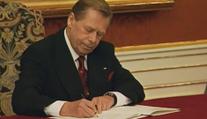 Česko má v NATO bohatou historii. Vstup do Aliance ale nebyl snadný