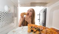 Jak ohřát pizzu v mikrovlnce, aby byla dobrá? Jednoduchý trik!