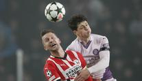 Debakl pro Slovan a Gironu. Krejčí si vstřelil druhý vlastní gól v LM