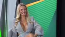 Fotbalisté Plzně přede mnou utíkali, řekla sexy reportérka. Na tribuně točí pivo