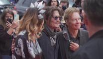 Johnny Depp už je v Karlových Varech! Na publikum promluvil česky