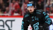 Posledním semifinalistou extraligy jsou Karlovy Vary. Jediným gólem rozhodl Černoch