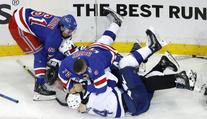 Bitkař Reaves míří do Minnesoty. Rangers dostanou výběr v draftu