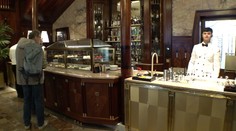 V Praze po letech znovu otevřeli slavný hotel. Má oslovit turisty i místní