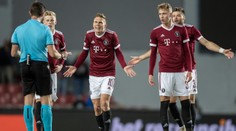 Měl Dočkal proti Boleslavi dohrát? Na kapitána Sparty se snáší kritika
