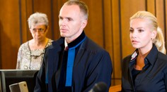 Dara Rolins se na vdovu po motocyklistovi nedívala a odešla s nižším trestem