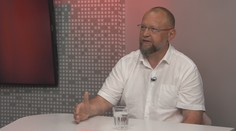 Zásadní otočka: Babiš vítal migranty a z NATO chtěl mít útočnou alianci, říká Bartošek