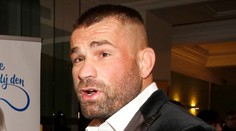Co je s Vémolou? Ze hry o titul ho možná vyřadil jeho kamarád Muradov