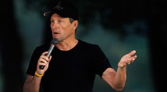 Armstrong bude hostem u Oprah. Přizná se v televizi k dopingu?