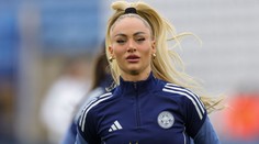 Nejvíc sexy fotbalistka zveřejnila bizarní trénink s přítelem