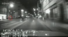 Muž na motocyklu ujížděl před pražskou městskou policií, o pár hodin později ujížděl znovu!
