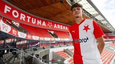 Sorry ségra. Fotbalová Slavia vtipně představila novou posilu