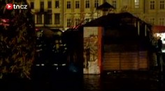 Na Staroměstském náměstí vyhořel stánek s občerstvením
