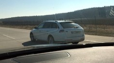 FOTO: Škodovka testuje nový Superb combi na české dálnici!