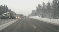Hrozné: Z auta zbyly jen pomačkané plechy