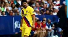 Barca bude míň „kousat“. Zraněný Suárez proti Slavii nenastoupí