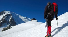 Muž na Mont Blancu objevil truhlu s drahokamy, dostal půlku pokladu