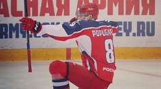 Chtěli ho v NHL, ale 22letý hokejista končí kariéru. Jde na dráhu influencera