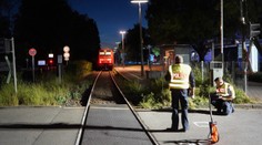 Vlak u Bodamského jezera zabil maličké dítě. Vjelo na přejezd na odrážedle