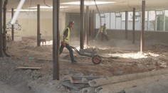 Na školách už pracují dělníci. Do oprav se investují stovky milionů