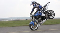 Bič na šílené motorkáře - poldové kupují silné stroje