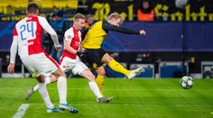 Slavia v Lize mistrů končí prohrou. Dortmund zápas dohrával v deseti