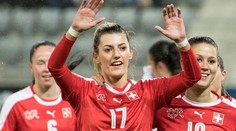 Švýcarská fotbalistka zmizela. Skočila do jezera a už se nevynořila!