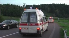 VIDEO: Smrt motorkáře a spolujezdce. Narazili do auta