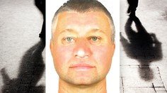 Pomozte při pátrání. Takhle vypadá muž podezřelý z pokusu o znásilnění