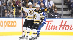 Rozjetý Pastrňák řádil i proti Torontu, Francouz slaví další výhru