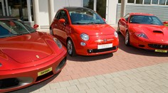 Když se vám porouchá Ferrari, přesednete do Fiatu