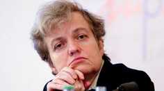 "Jaderná baba" Drábová bude nejspíš kandidovat proti Zemanovi