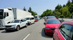 Nehoda na D1 uzavřela dálnici. U Jihlavy se tvořily dlouhé kolony