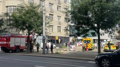 V centru Plzně bouchl plyn. Zraněný muž skončil s popáleninami v nemocnici