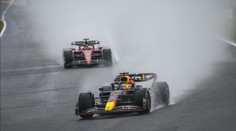 Verstappen vyhrál v Suzuce a je mistrem světa, kuriózně rozhodla penalizace