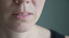 Máte sucho v puse? Může jít o symptom pěti vážných onemocnění, varuje zubař
