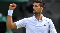 Djokovič? Jeho chování je nebezpečné pro celý svět, tvrdí známý britský novinář