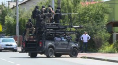 Video zásahu v Ostravě: Policie při akci spustila bombu! Muže střelili