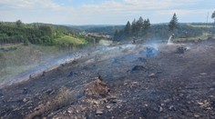Plameny zachvátily les na Blanensku. Hasiči vyhlásili zvláštní stupeň poplachu