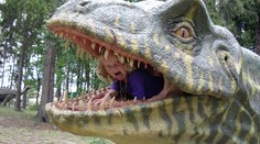 Disneyland u nás nehledejte, dinosaury ano!