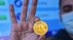Cena bitcoinu letí strmě vzhůru! Neválí se vám doma velké jmění?