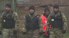 Romská hlídka vzbuzuje respekt. V obci je najednou klid