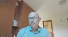 Ekonomika je v lepší stavu než před čtyřmi lety, říká politolog Cabada