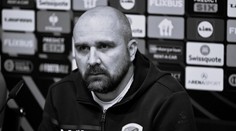 Děsivý moment v Srbsku. Trenér během zápasu zkolaboval, cestou do nemocnice zemřel